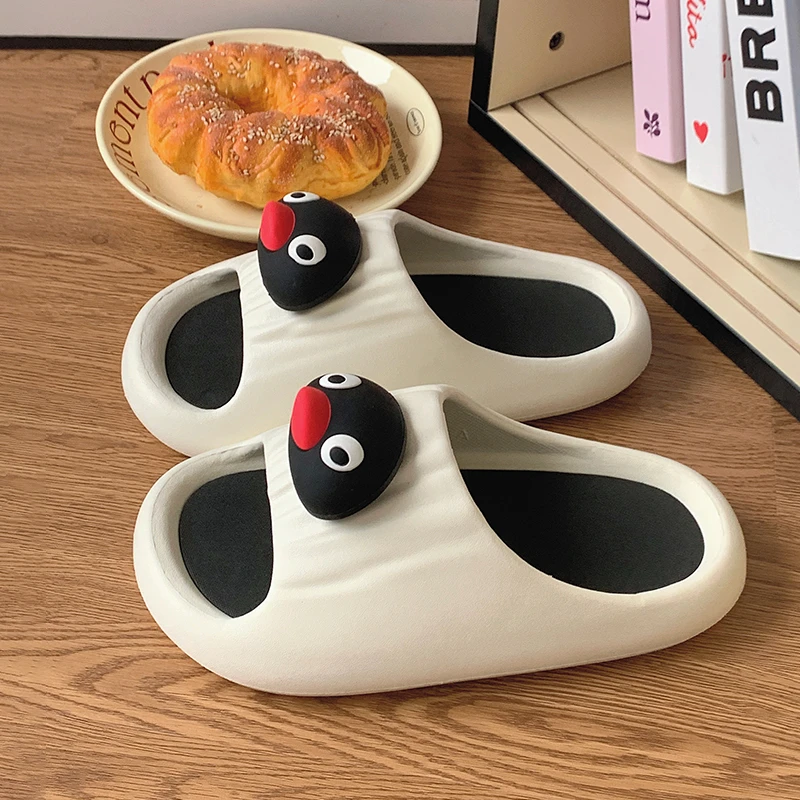 卡通可爱企鹅eva拖鞋女夏季外穿软底室内居家防滑防臭凉拖鞋 秋千