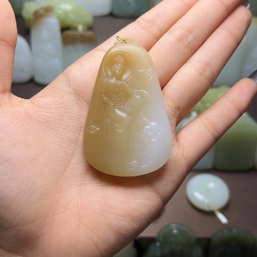 颈饰未镶嵌和田玉