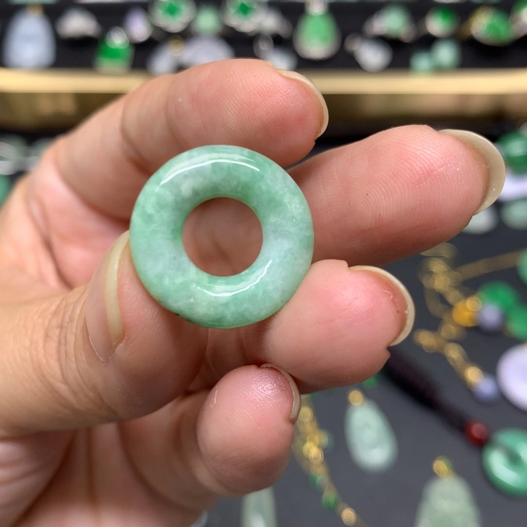 吊坠(不含链)未镶嵌翡翠有纹裂