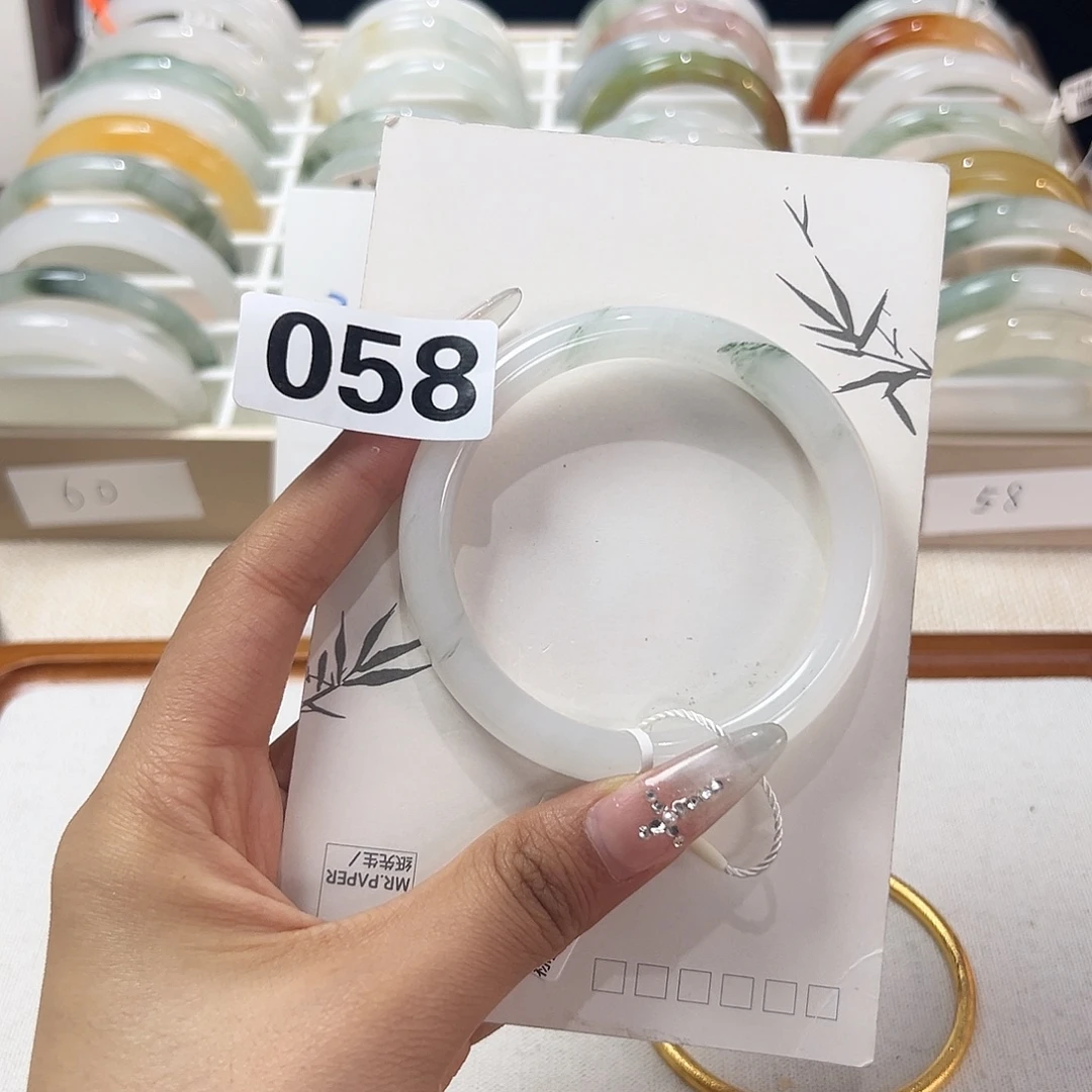 石英质玉未镶嵌手镯58细条