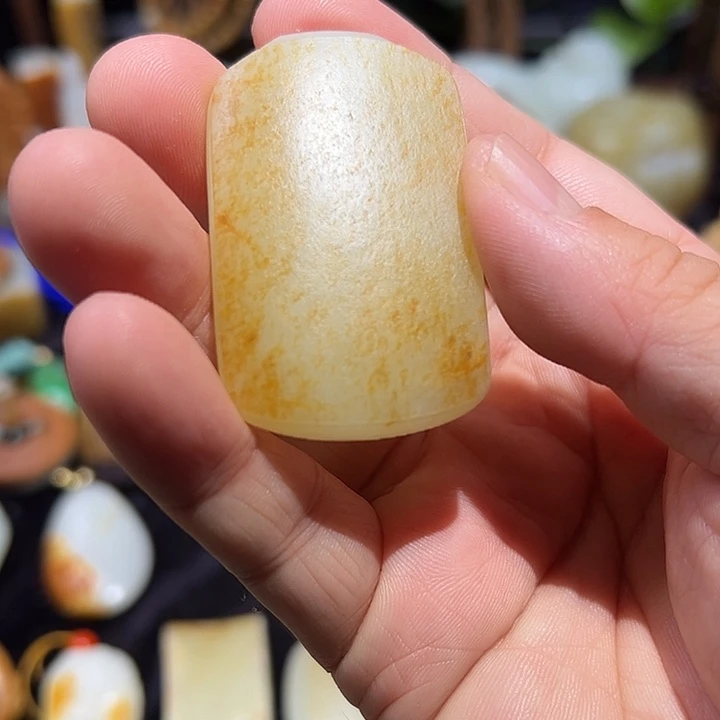 C***Q吊坠(不含链)未镶嵌和田玉