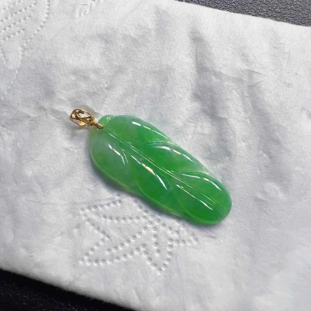 吊坠(不含链)18K金镶嵌翡翠