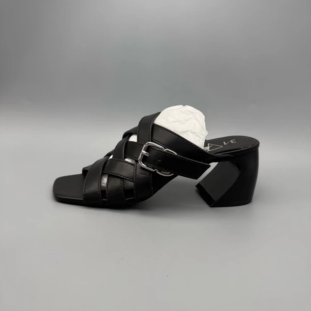 ph027 黑色编织休闲拖鞋 时尚潮流