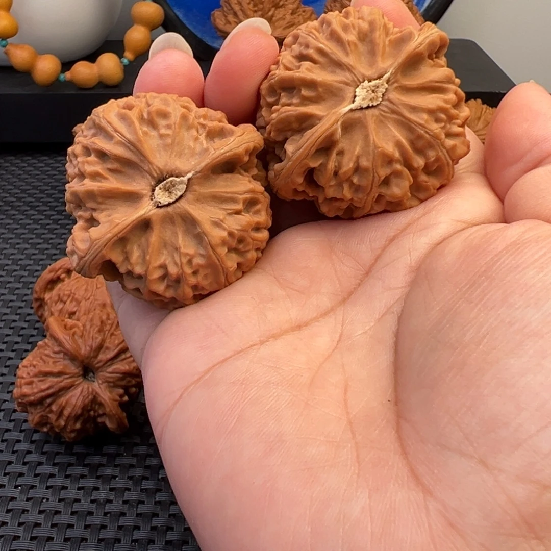 心***和桃核把件宫灯43全品