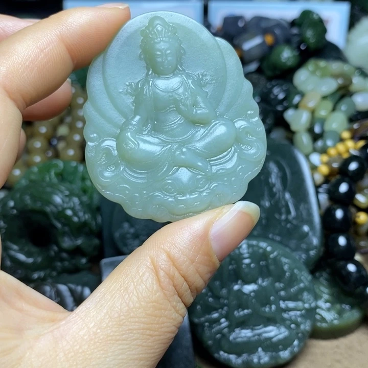 颈饰未镶嵌和田玉