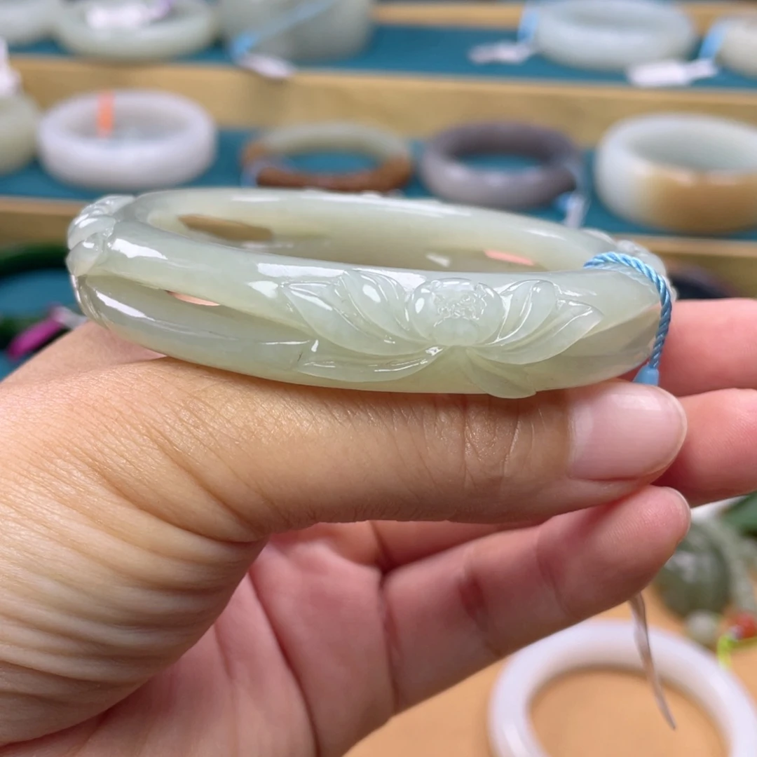 和田玉手镯未镶嵌35