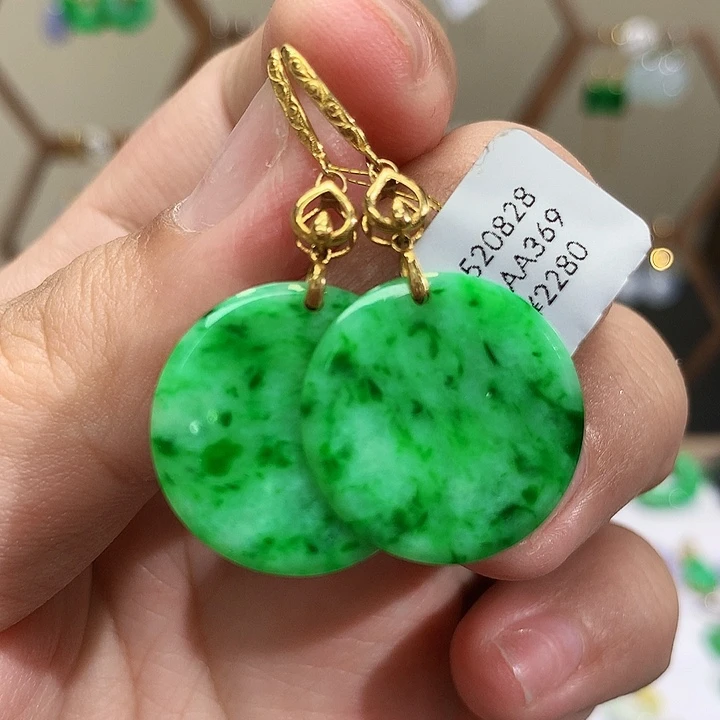 18K金镶嵌翡翠耳饰天然翡翠耳饰