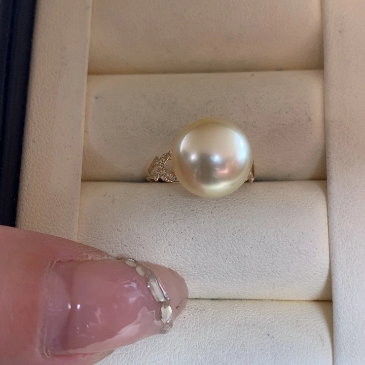 18K金镶嵌戒指海水珍珠