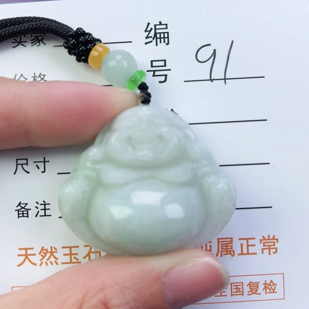翡翠颈饰未镶嵌佛公