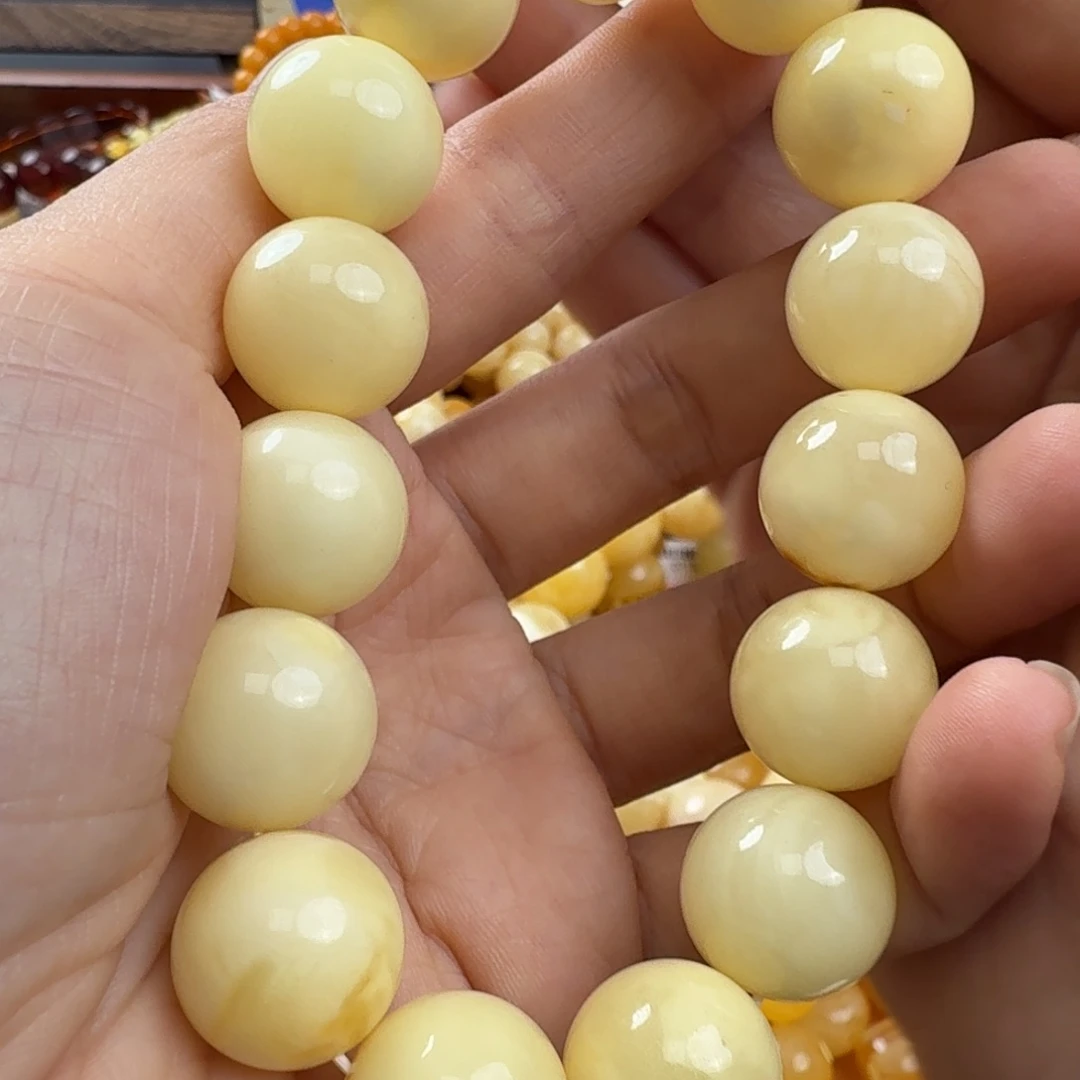 未镶嵌琥珀珠宝奇石