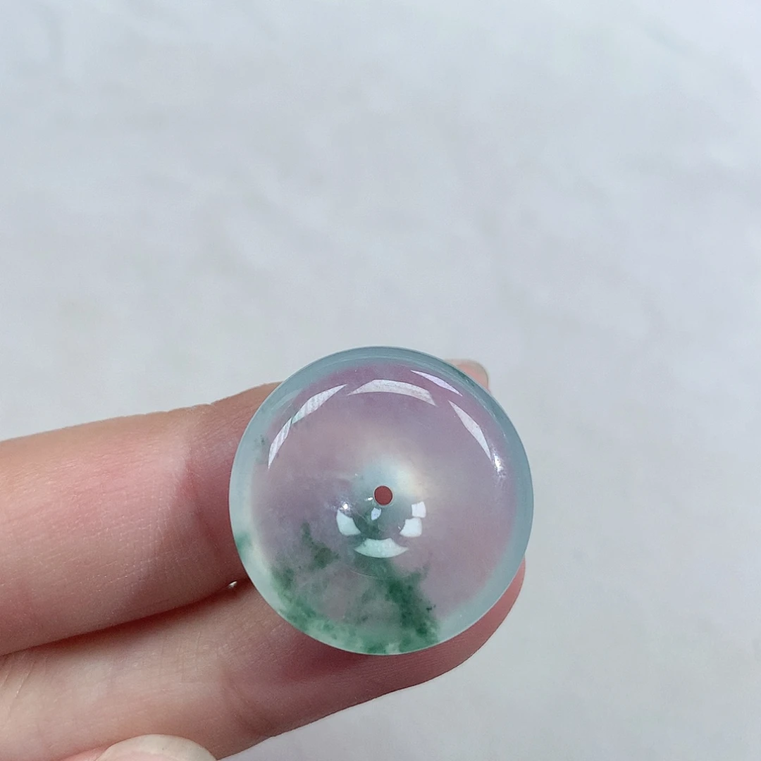 翡翠未镶嵌颈饰平安扣