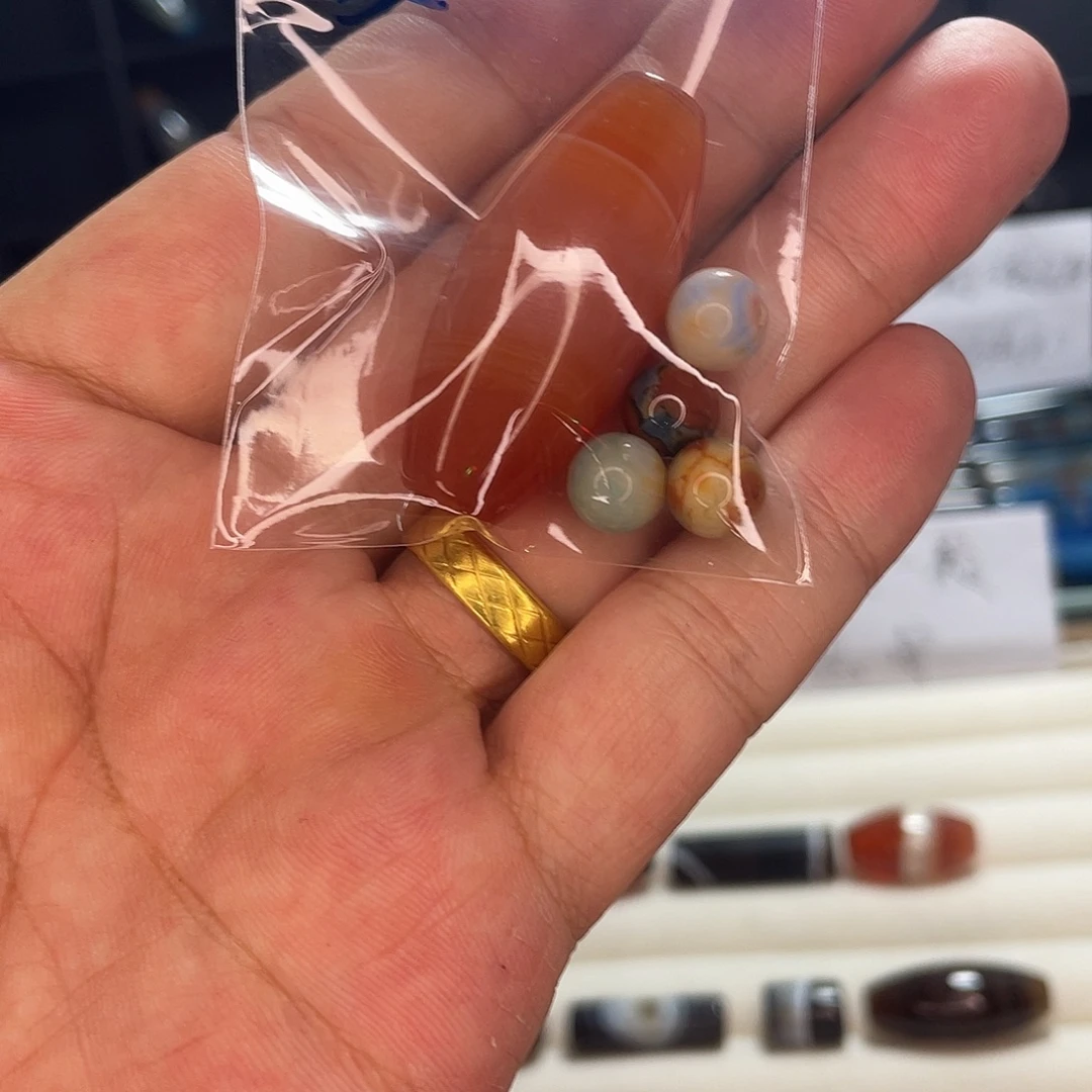 爱***睛玛瑙/玉髓散珠专拍