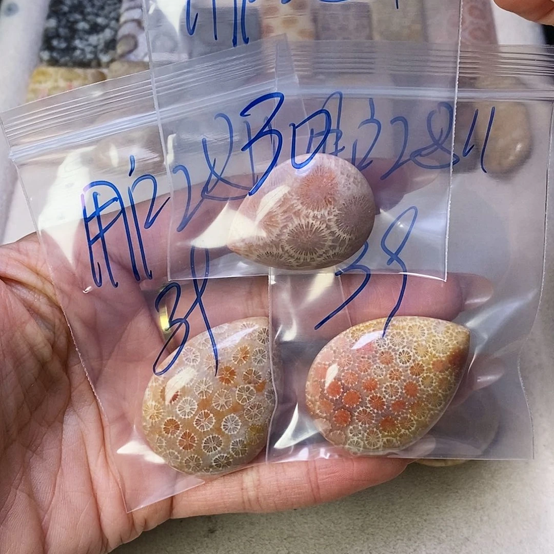 合金颈饰硅化玉用****1