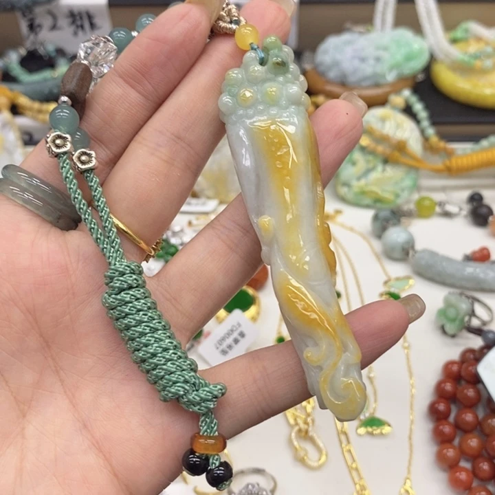 虎***妞颈饰未镶嵌翡翠项链6