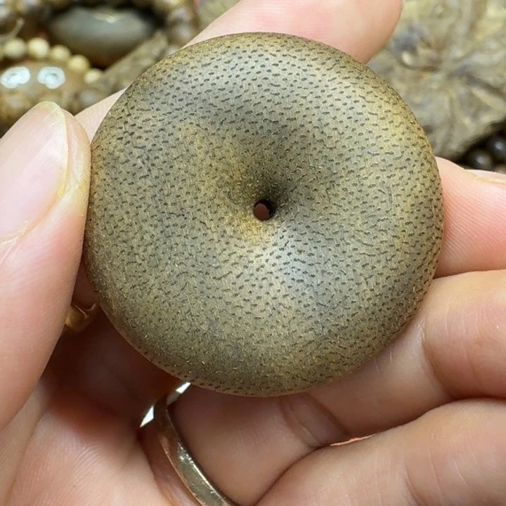 大叶紫檀（黑酸枝木类）