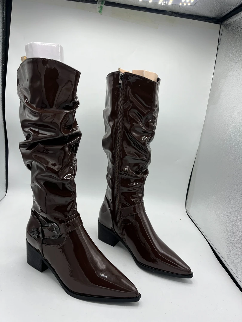 高帮鞋中跟冬季厚款时装靴圆头筒靴雪地靴尖头高筒秋冬女士高跟