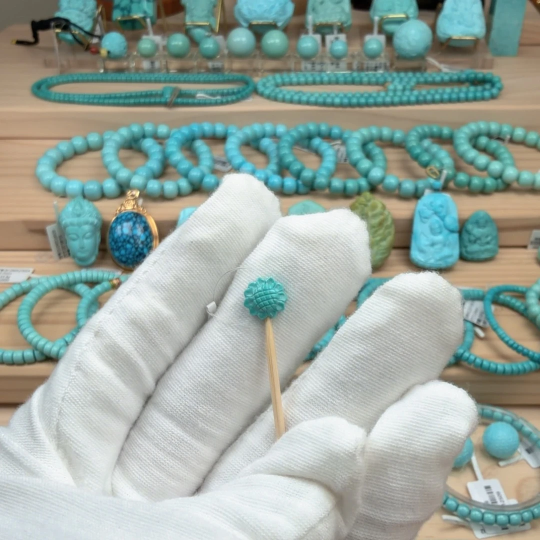 绿松石未镶嵌珠宝奇石