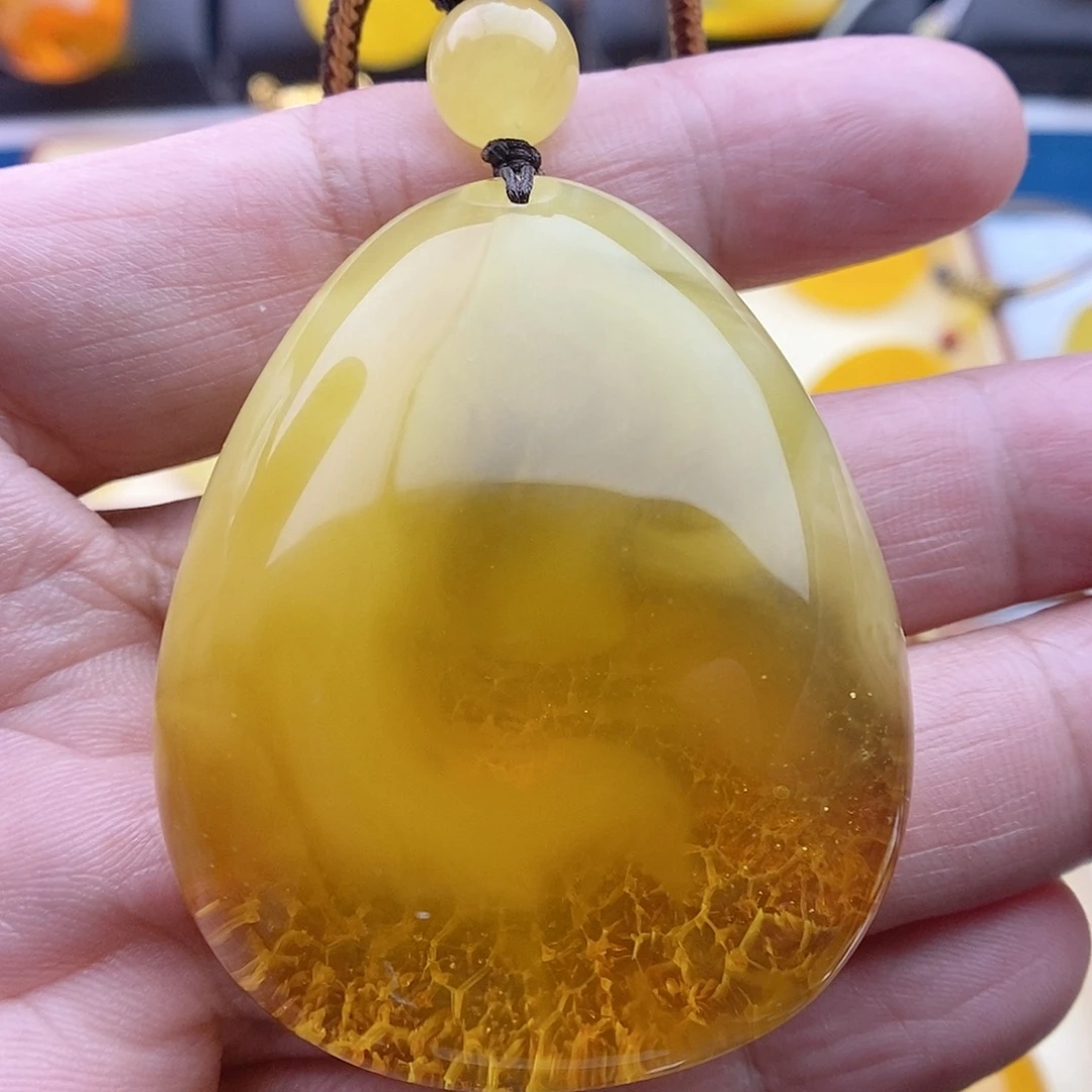 琥珀颈饰未镶嵌原皮水滴