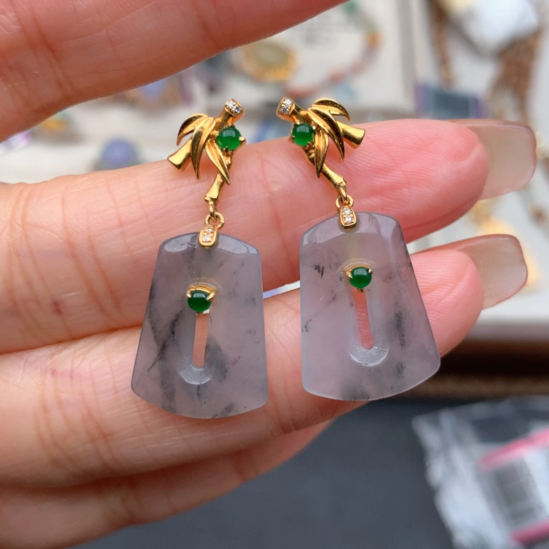 18K金镶嵌挂件翡翠