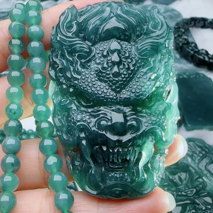 翡翠未镶嵌颈饰多样性发货天然的A货翡翠