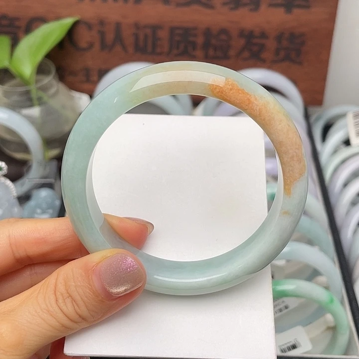 翡翠未镶嵌手镯57.7正圈