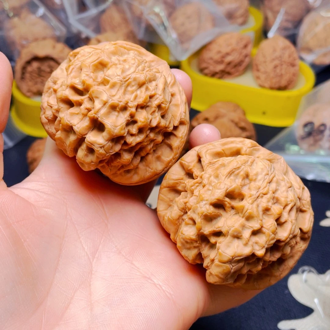 吊坠文玩核桃龙鼎一对