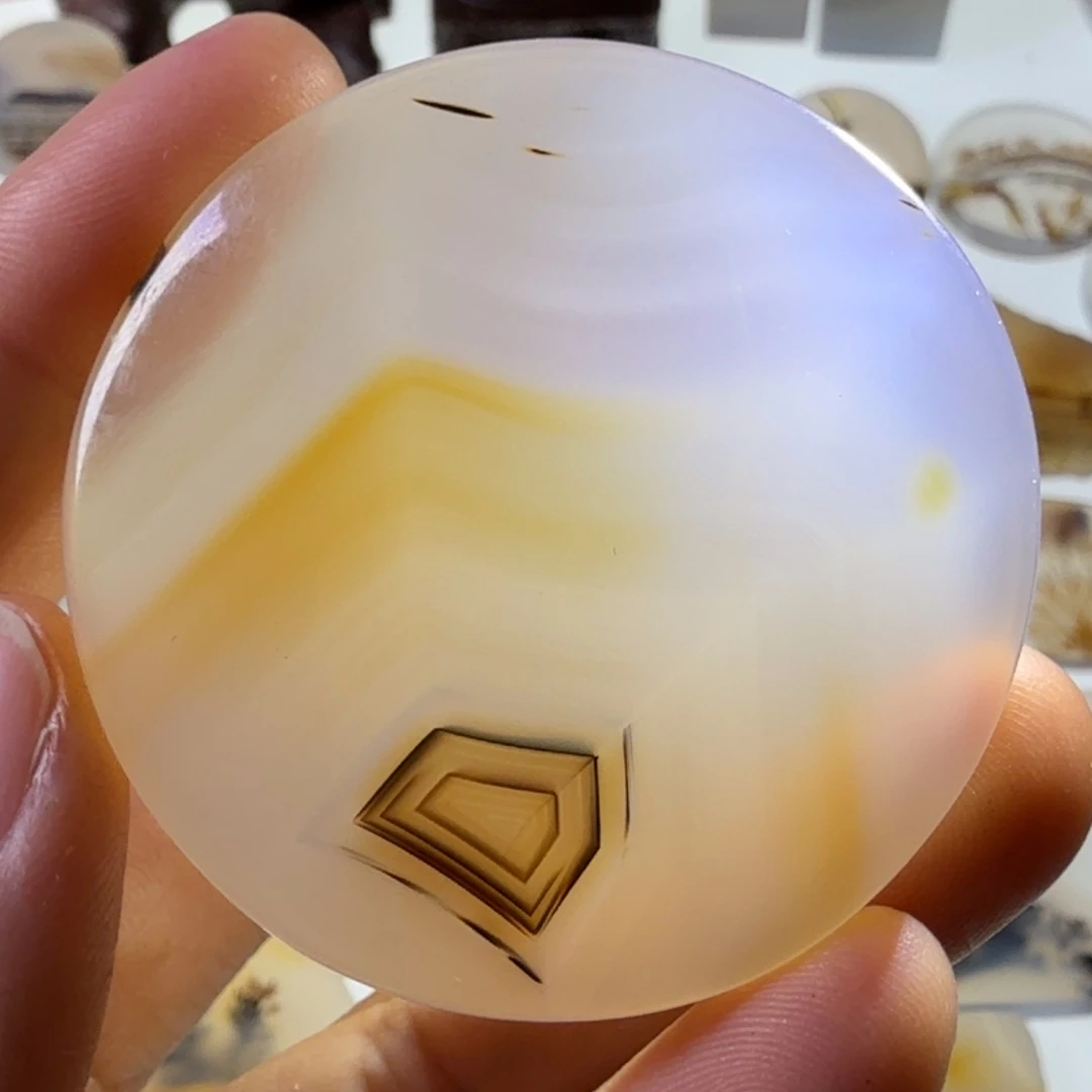 玛瑙/玉髓未镶嵌珠宝半成品