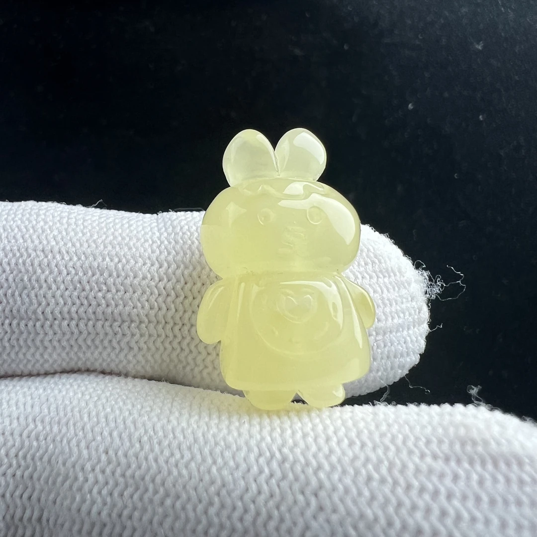 M2207天然蜜蜡 雕刻15*24*9mm天然原矿