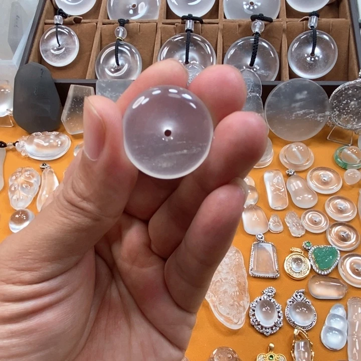 未镶嵌平安扣石英质玉