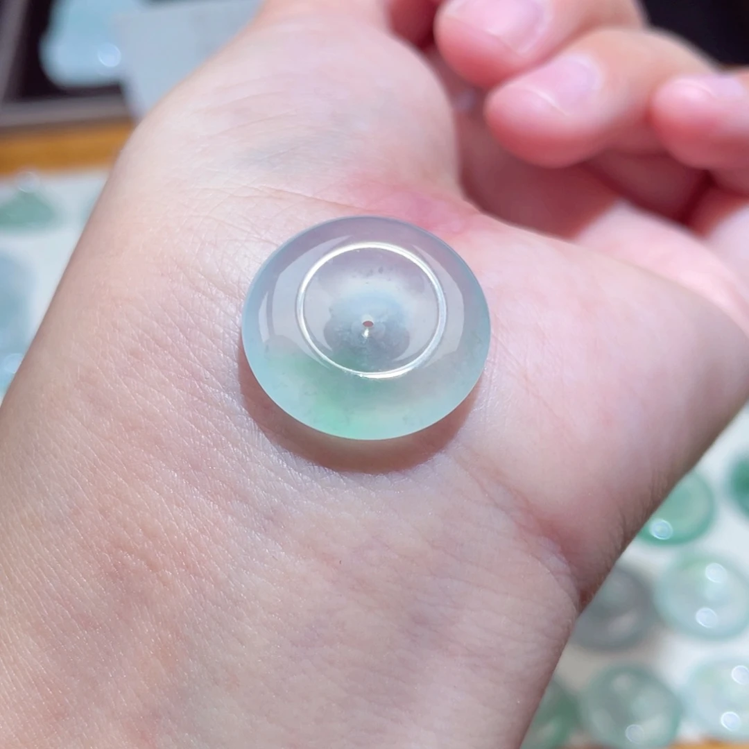 颈饰未镶嵌翡翠扣子