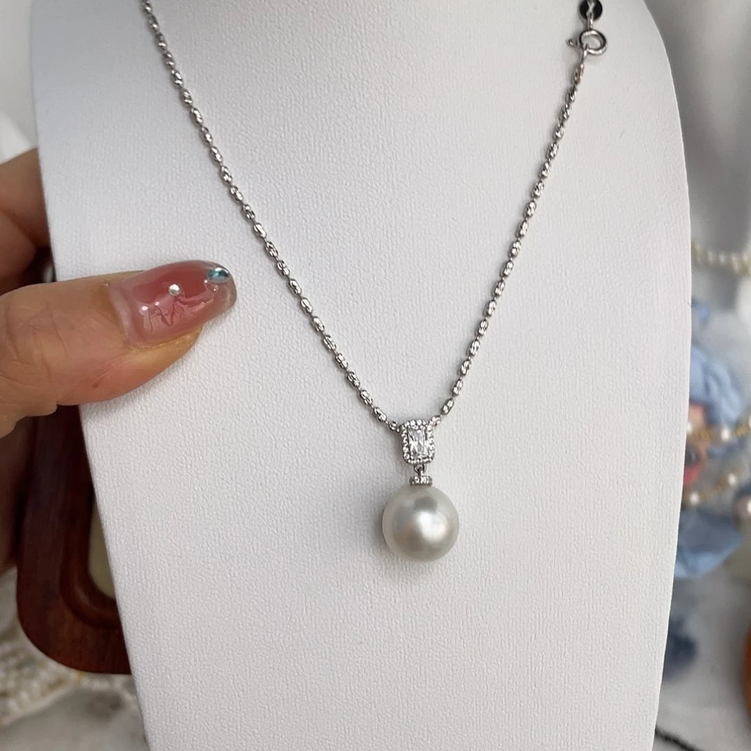 海水珍珠18K金镶嵌吊坠(赠链)