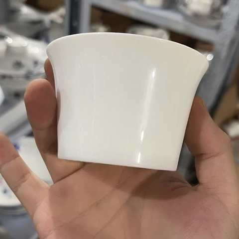 陶瓷大球马蹄杯两个