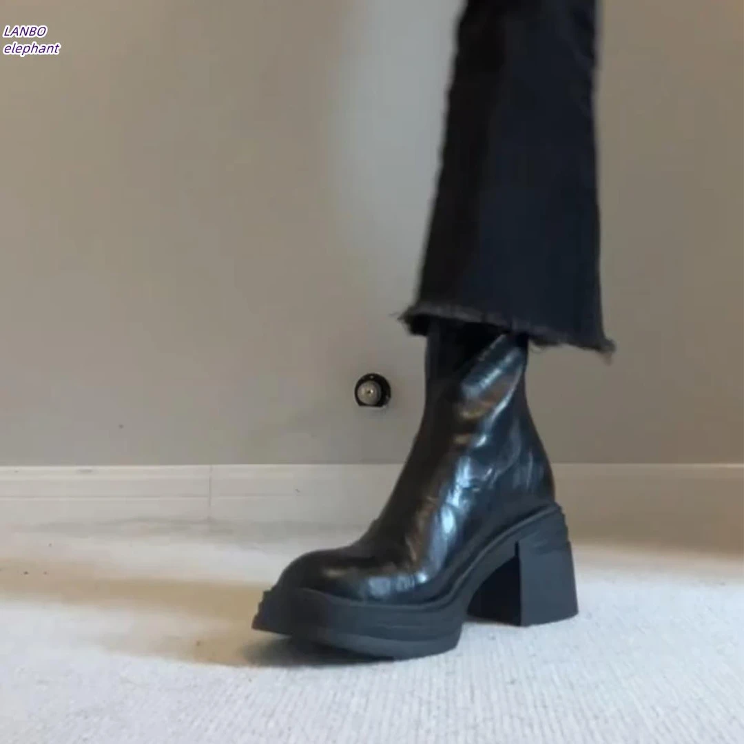 牛皮版~隐形增高真皮短靴女粗跟圆头小个子瘦瘦靴英伦复古马丁靴