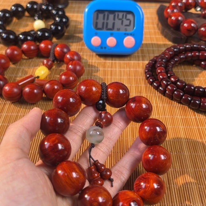 帅***哥木小叶紫檀手工艺