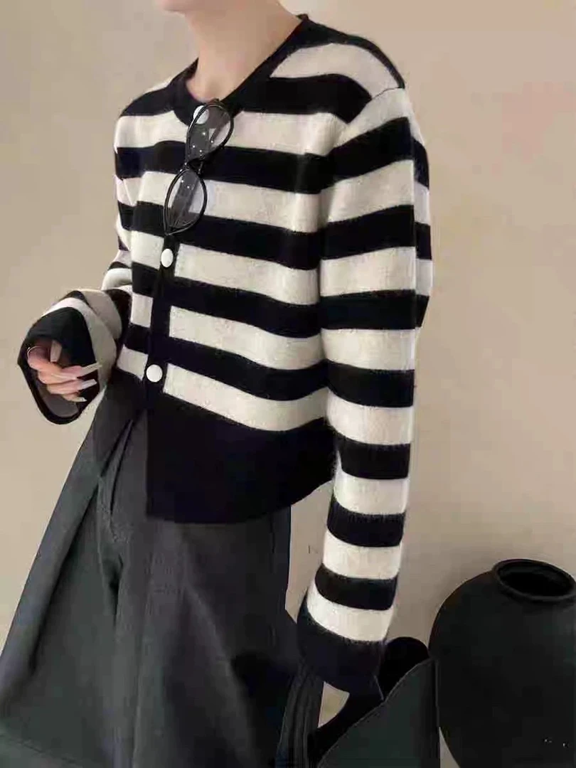 邹先生466-31经典条纹时尚休闲毛衣黑白百搭韩版拼色外套