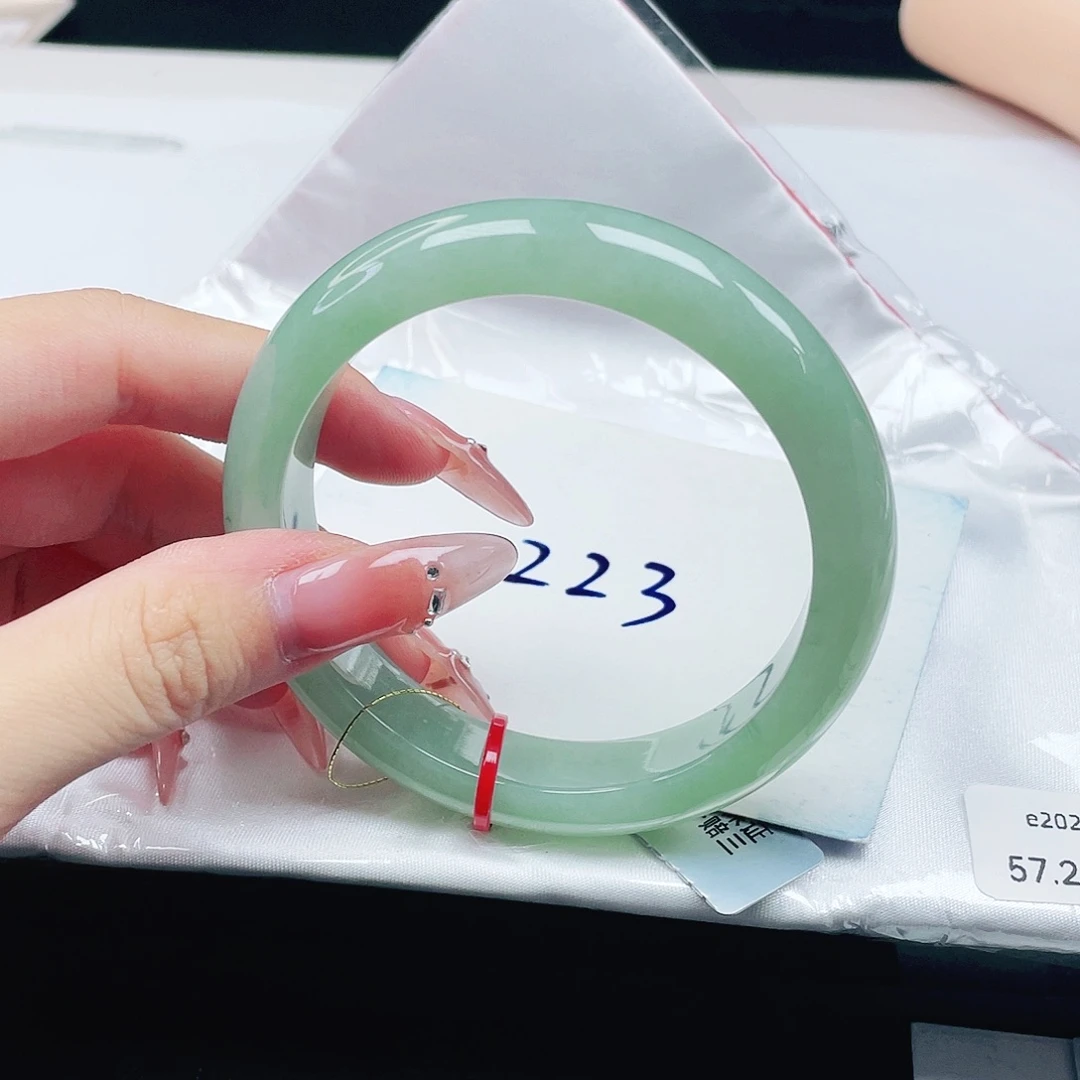 未镶嵌手镯翡翠57