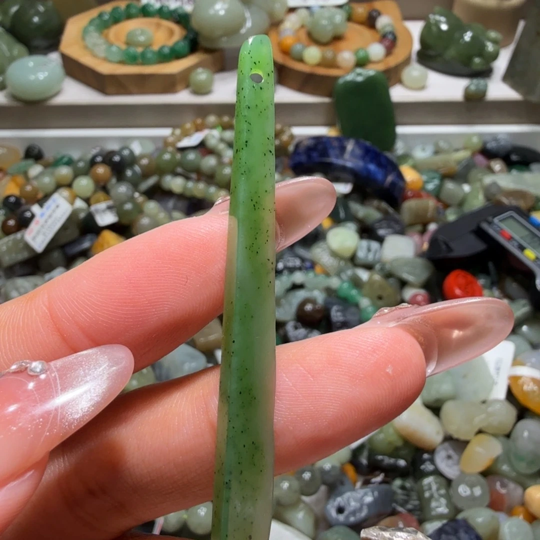 和田玉未镶嵌珠宝奇石