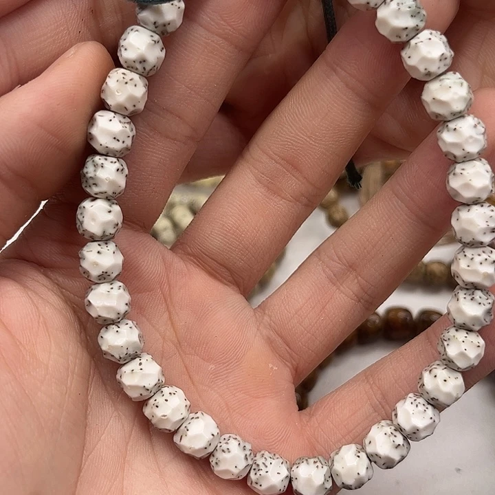 吊坠星月菩提388。