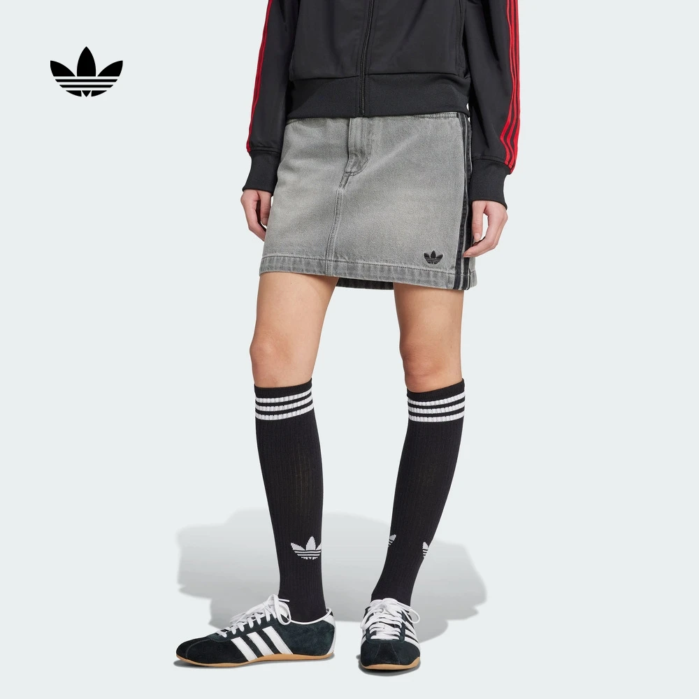 流光风 阿迪达斯三叶草 牛仔三条纹运动短裙女新款 adidas JW2657