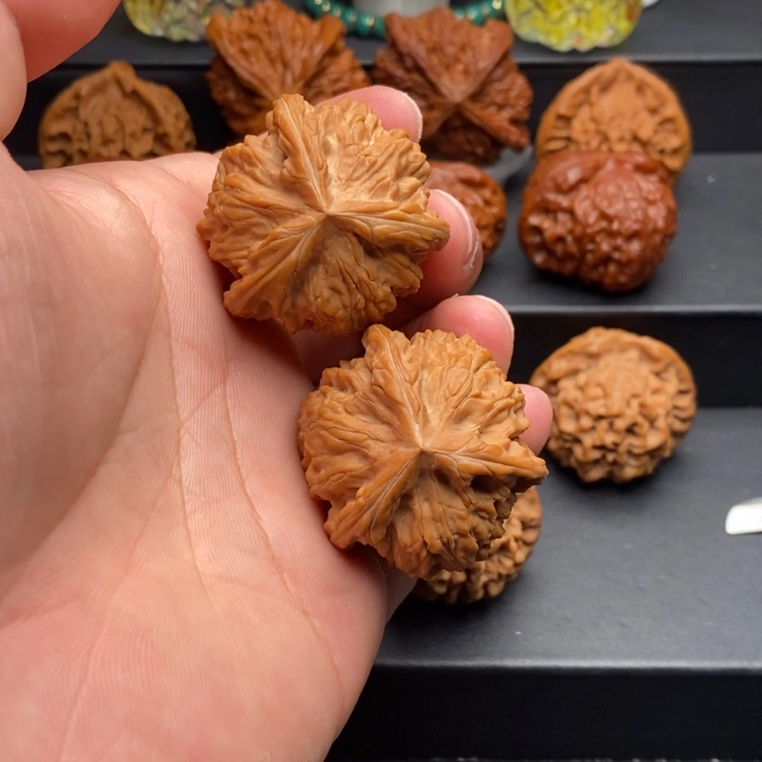 文玩核桃吊坠40御龙球奔