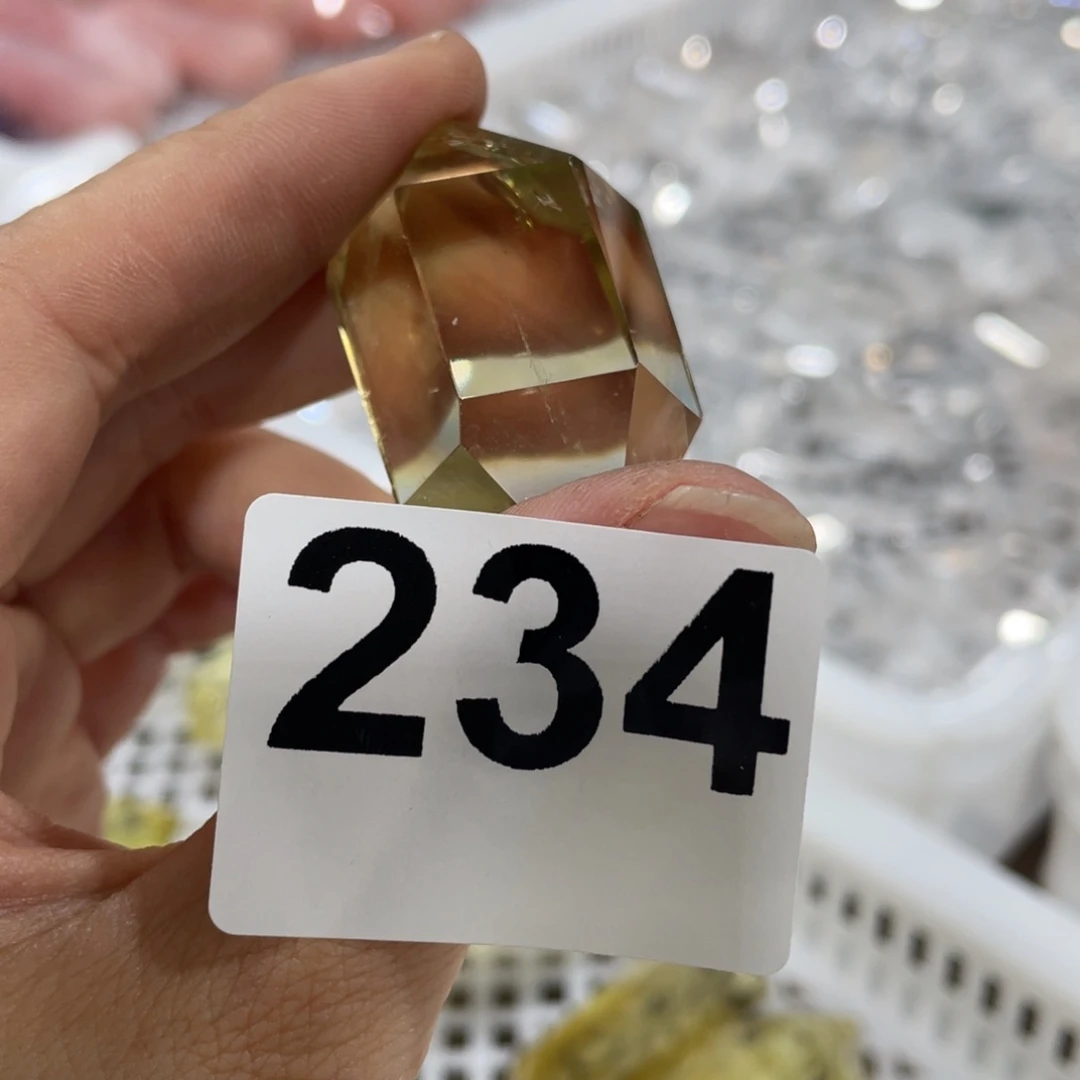 未镶嵌水晶珠宝半成品