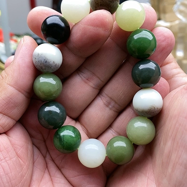 【闪购商品】未镶嵌手链和田玉16多宝
