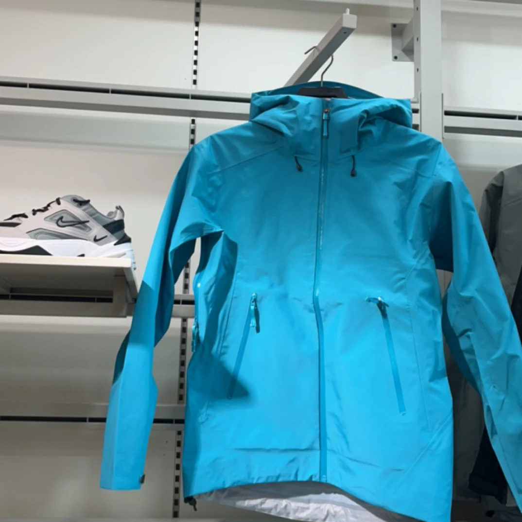 晓峰推荐！硬壳户外冲锋衣登山服防风防水无缝压胶夹克外套 25225