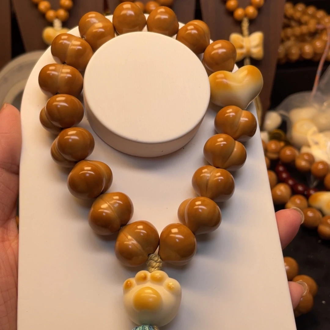 暮***云猴头核桃吊坠全品屁桃手持