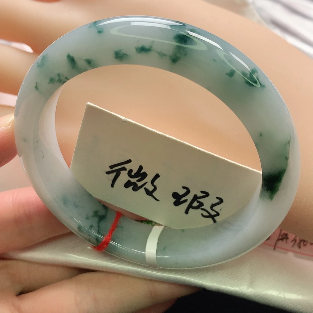 翡翠未镶嵌手镯缅甸5657