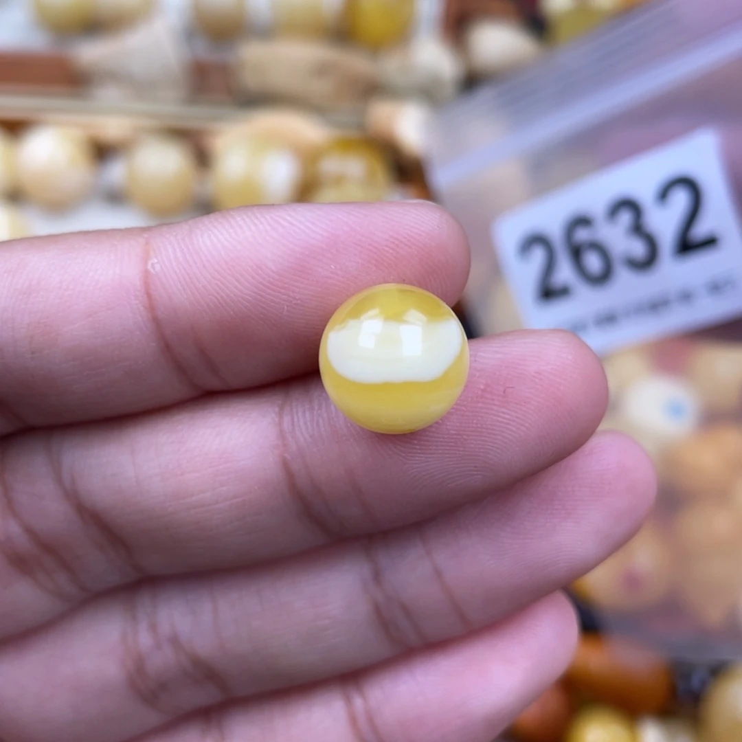 未镶嵌蜜蜡珠宝奇石小坑11.8