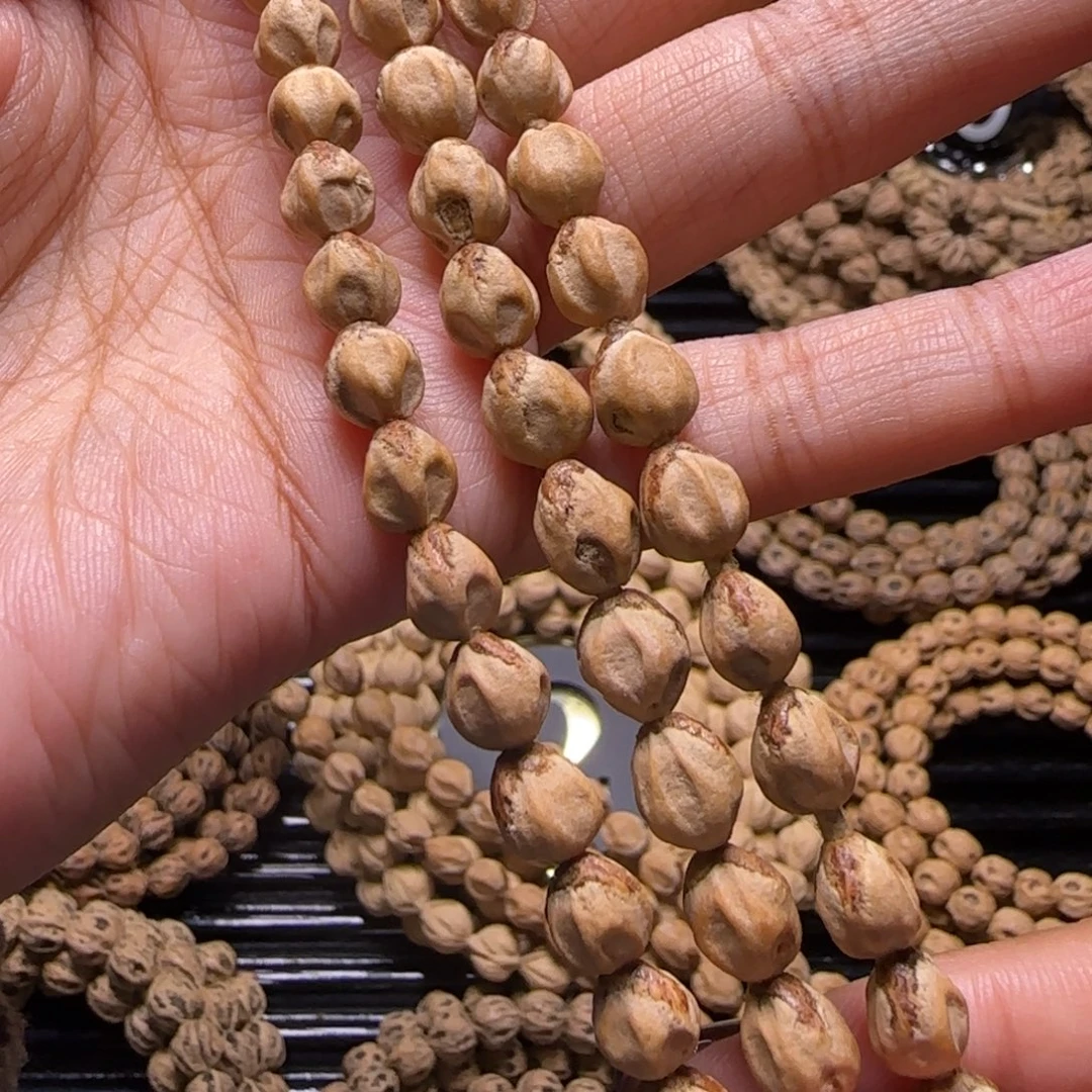 瞎***道柏香籽/百香籽吊坠