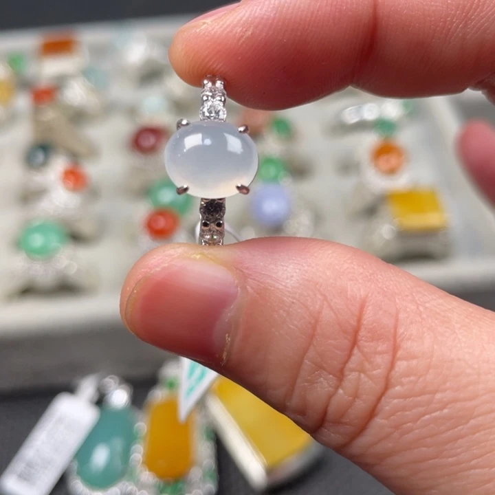 翡翠未镶嵌戒指缅甸天然翡翠