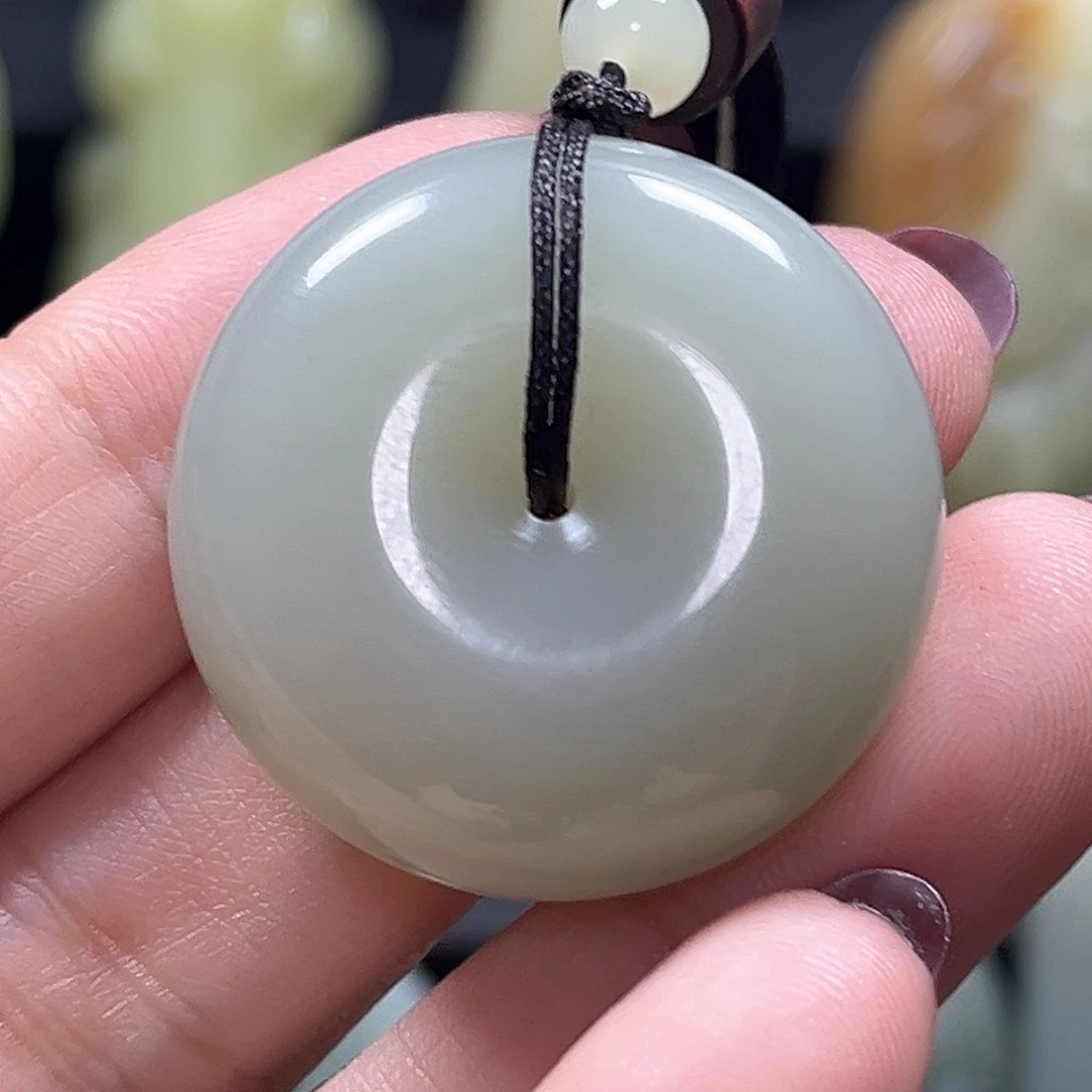 和田玉未镶嵌吊坠(不含链)