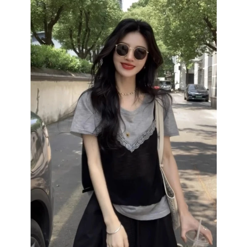 吊带拼接假两件短袖t恤女2025新款夏季设计感轻熟小众不撞款上衣